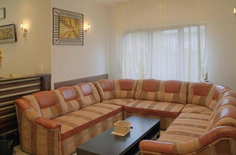 Flora Alpina Otel Azuga Dış mekan fotoğraf