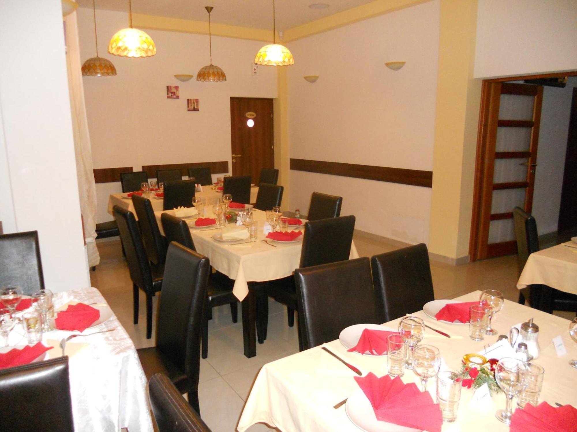 Flora Alpina Otel Azuga Dış mekan fotoğraf