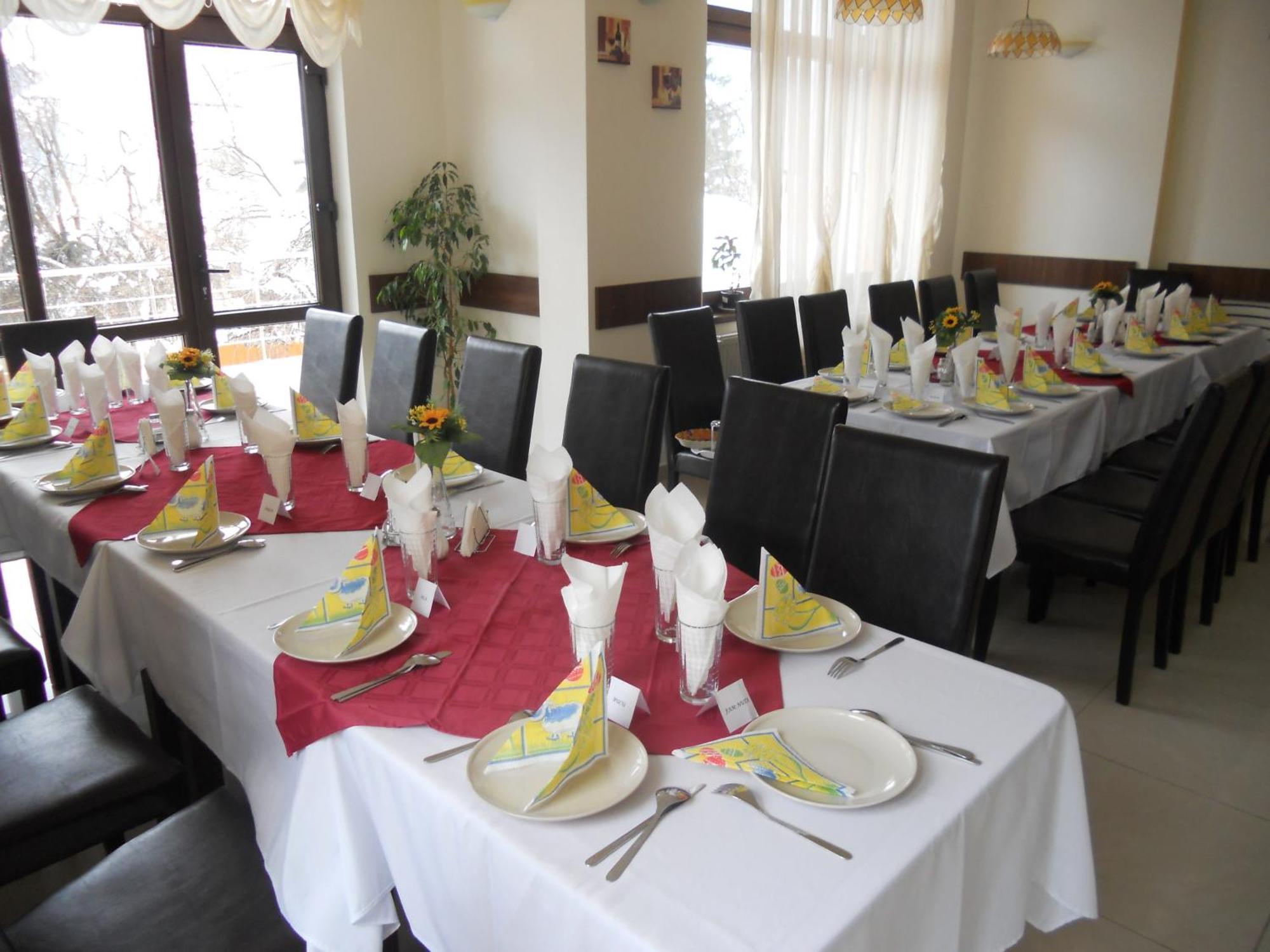 Flora Alpina Otel Azuga Dış mekan fotoğraf